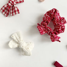 Load image into Gallery viewer, Valentines Twinkle Hand Tied Cotton Hair Bow

