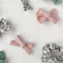 Load image into Gallery viewer, Pink Needlecord Hand Tied Hair Bow
