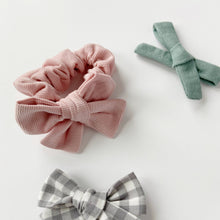 Load image into Gallery viewer, Pink Needlecord Bow Scrunchie
