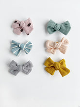 Load image into Gallery viewer, Seaside Stripe Hand Tied Cotton Hair Bow
