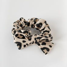 Load image into Gallery viewer, Leopard Print Bow Scrunchie
